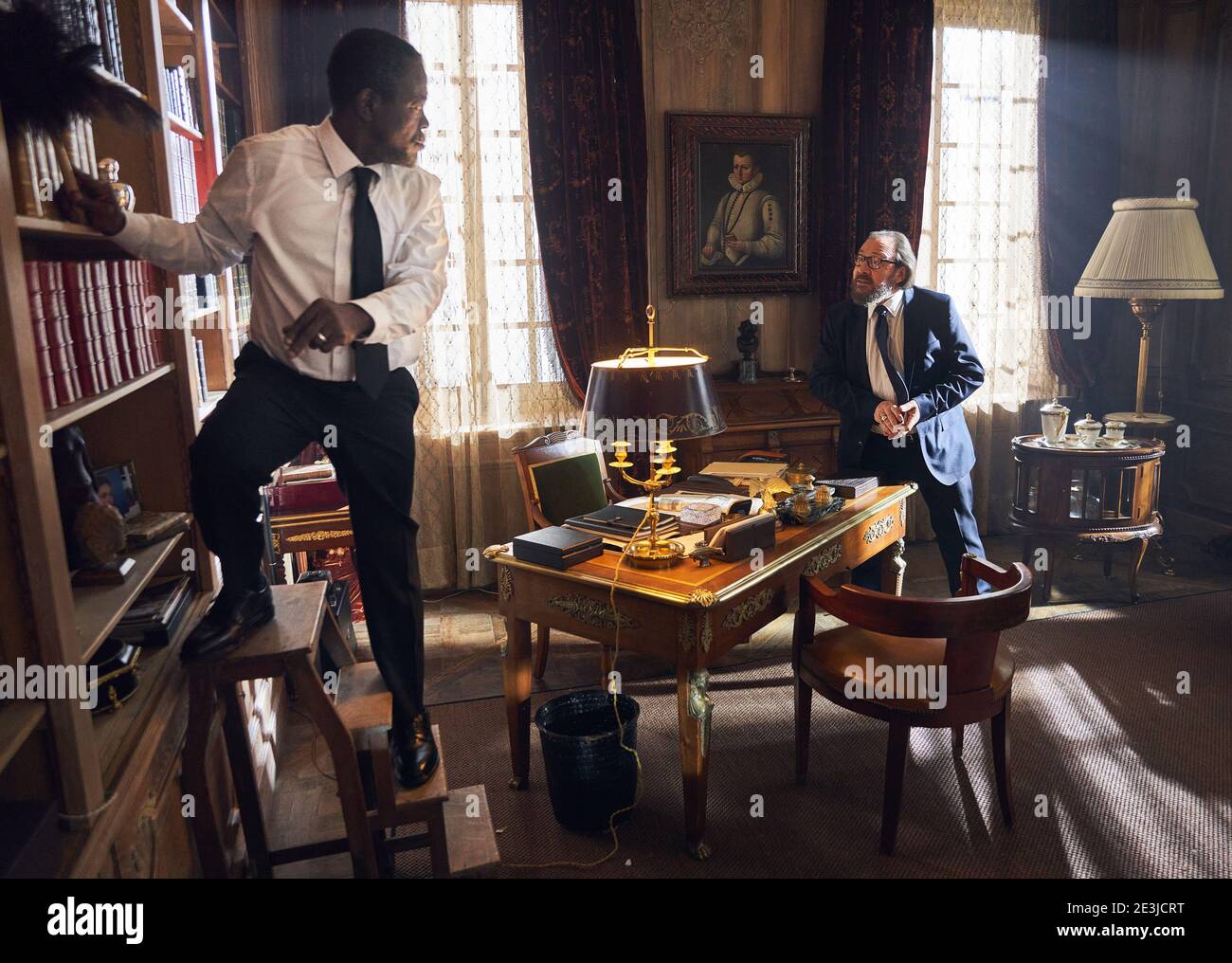 Fargass Assandé, Hervé Pierre, Lupin (2021) photo: Emmanuel Guimier/Netflix/ The Hollywood Archive Banque D'Images