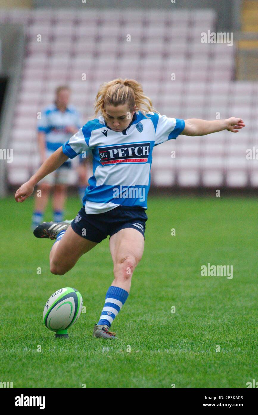 Darlington, Angleterre, 17 octobre 2020. Rosie Blount tente une conversion pour le DMP Durham Sharks lors de son match Allianz Premier 15s contre Worcester Warriors à la Northern Echo Arena. Crédit : Colin Edwards Banque D'Images