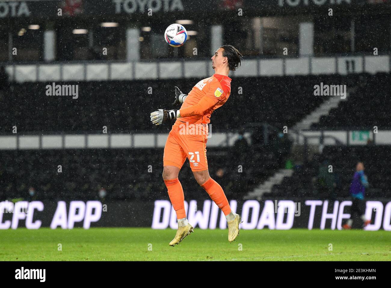 DERBY, ANGLETERRE. 19 JANVIER : Kelle Roos du comté de Derby en action pendant le match de championnat Sky Bet entre le comté de Derby et Bournemouth au Pride Park, Derby le mardi 19 janvier 2021. (Credit: Jon Hobley | MI News) Credit: MI News & Sport /Alay Live News Banque D'Images