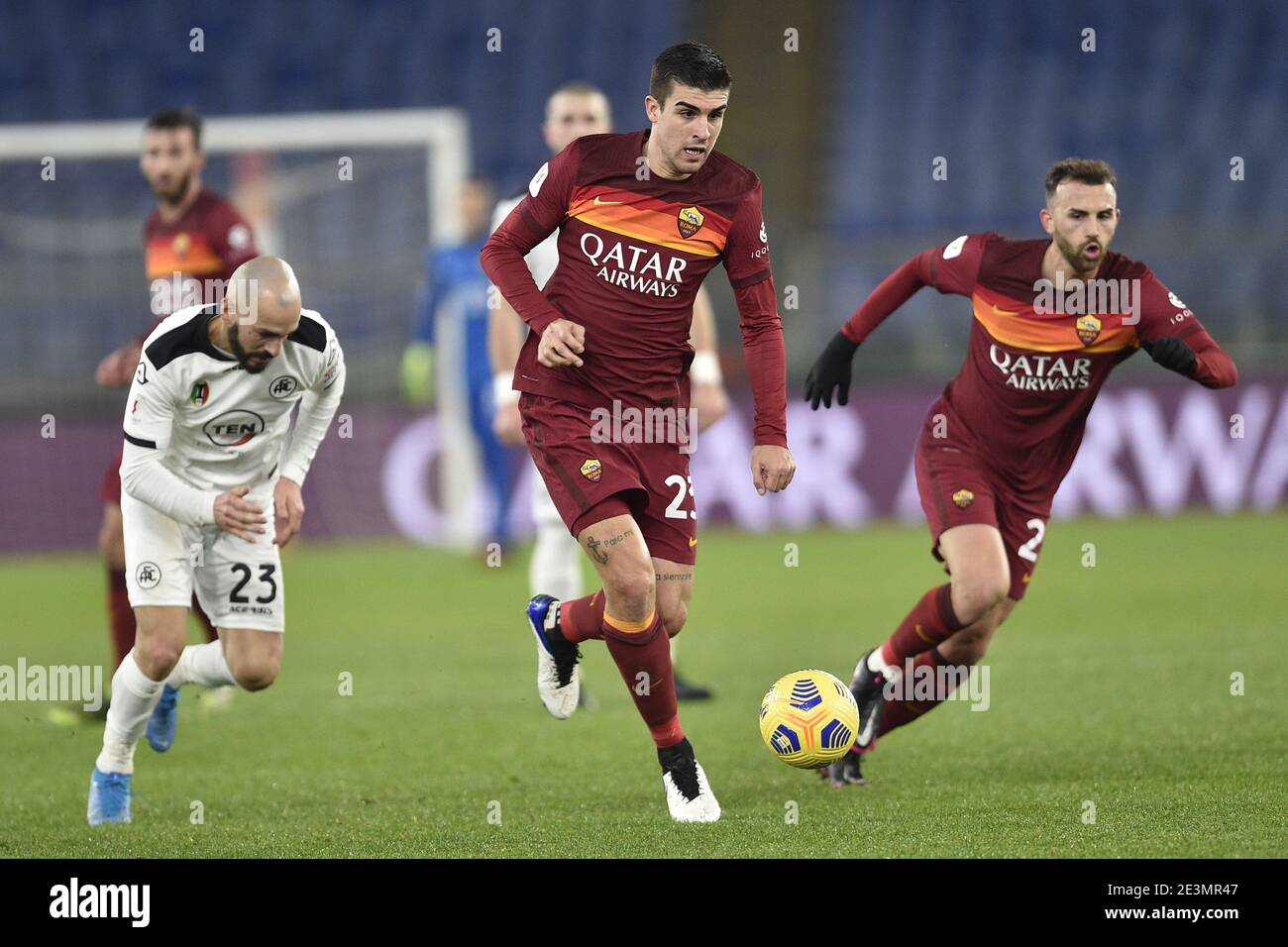 Rome, Italie. 19 janvier 2021. ROME, ITALIE - janvier 19 : Gianluca Mancini (C) de AS Roma en action pendant le match de football de la coupe Tim des années quatre-vingt entre AS Roma et Spezia au Stadio Olimpico le 19 janvier 2021 à Rome, Italie/LiveMedia Credit: Claudio Pasquazi/LPS/ZUMA Wire/Alay Live News Banque D'Images
