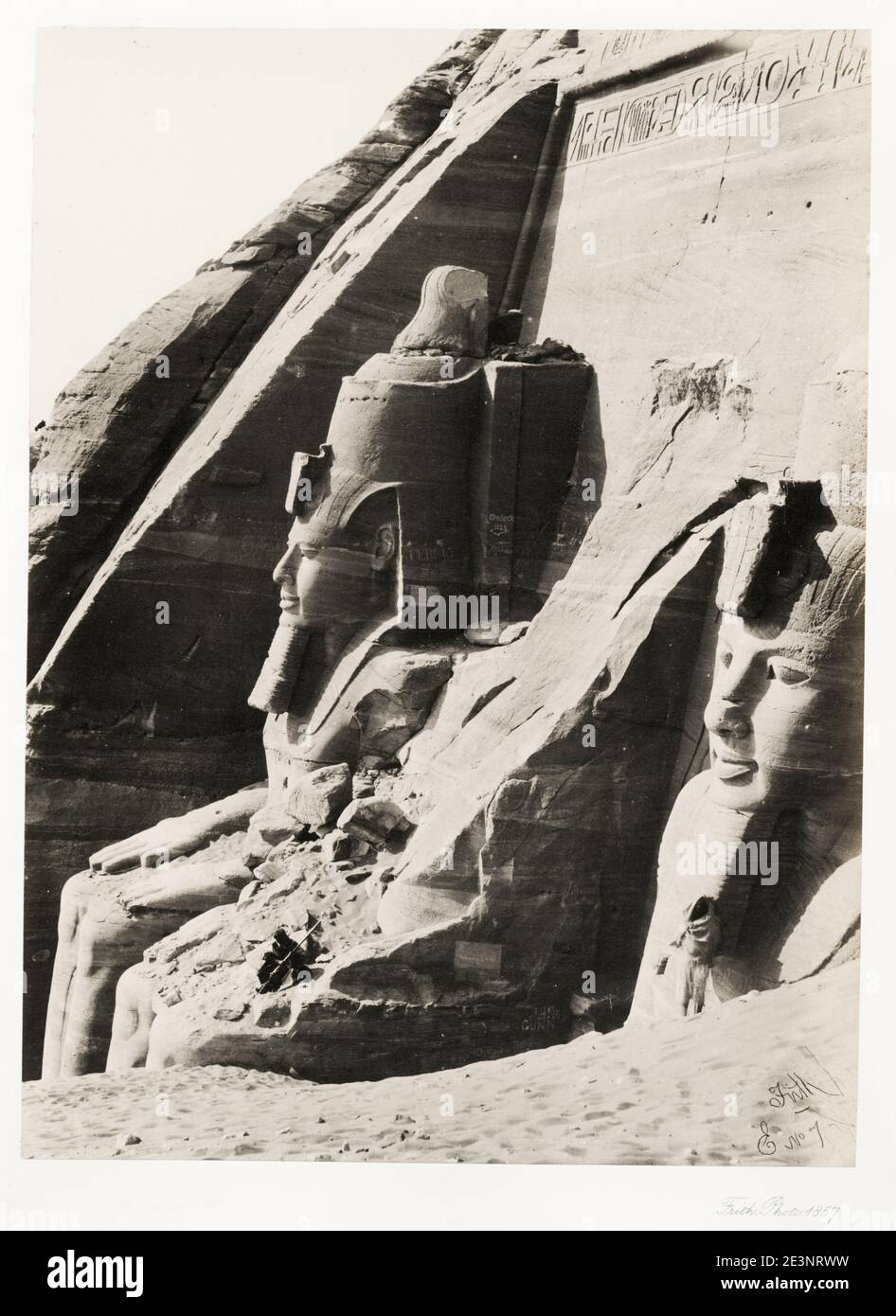 Photographie du XIXe siècle : Francis Frith, Égypte. c.1857 - sculpture sur pierre, Abu Simbel, Nubia. Banque D'Images