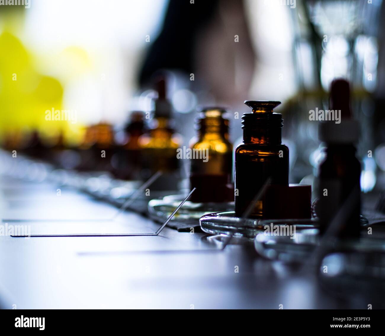 Flacons de parfum d'affilée Banque D'Images