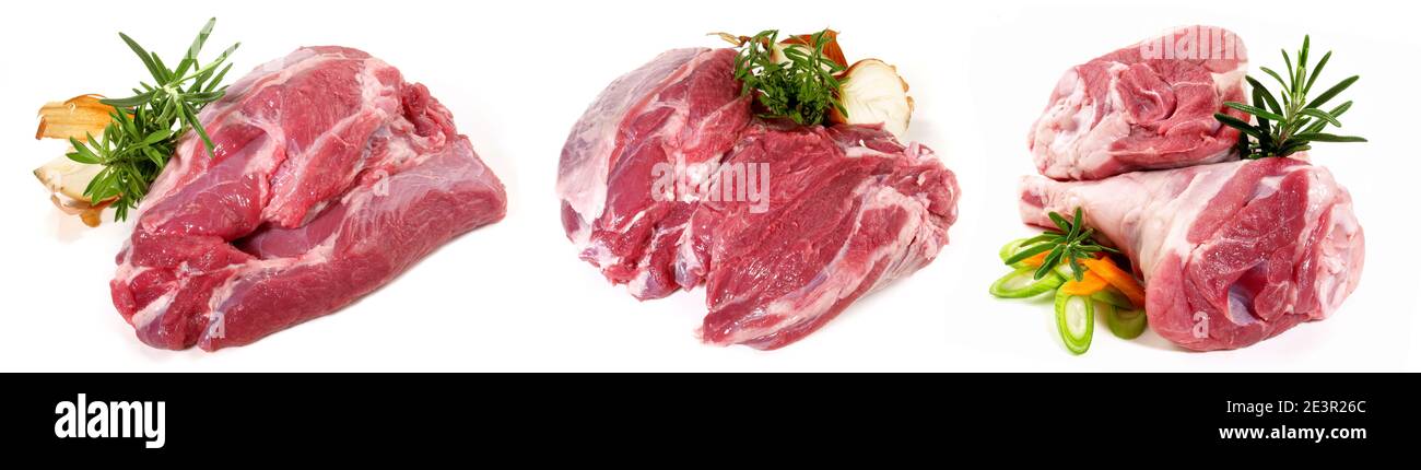 Différentes viandes d'agneau crues isolées sur fond blanc - Panorama Banque D'Images
