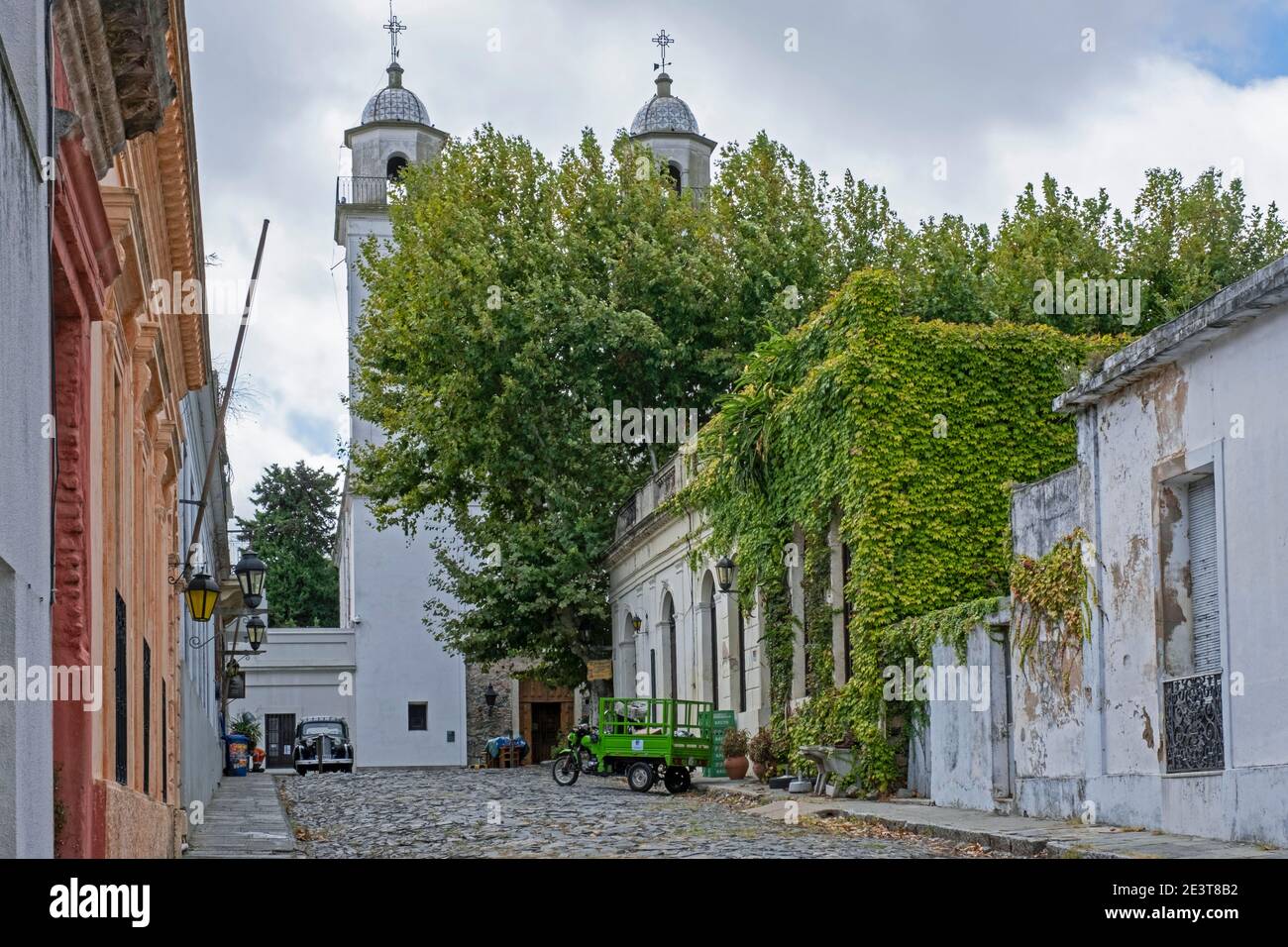 Basilique du Saint-Sacrement dans le quartier colonial Barrio Historico / quartier historique portugais de la ville Colonia del Sacramento, sud-ouest de l'Uruguay Banque D'Images