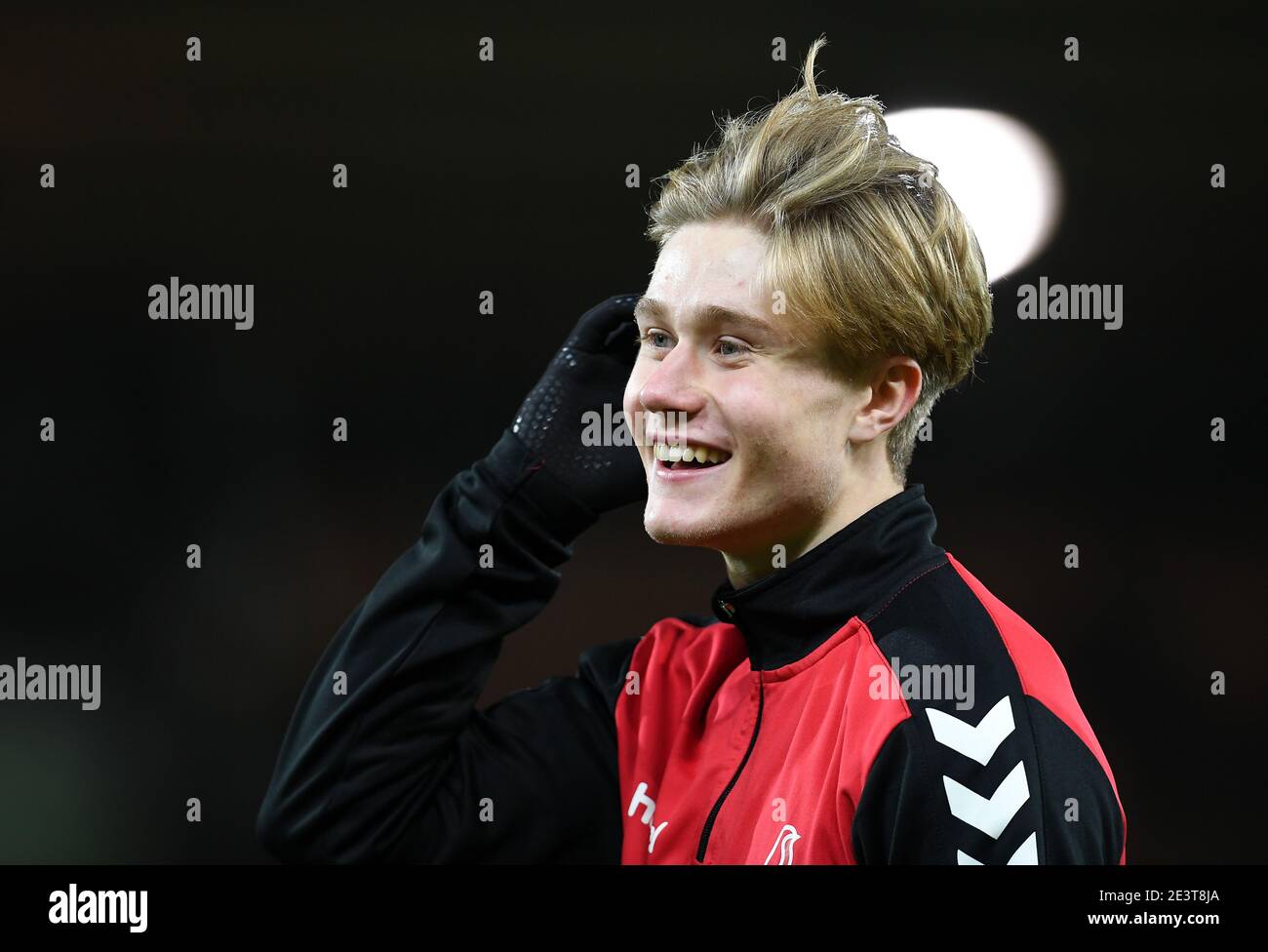 Sam Bell, de Bristol City, se réchauffe avant le match de championnat Sky Bet à Carrow Road, Norwich. Date de la photo: Mercredi 20 janvier 2021. Banque D'Images