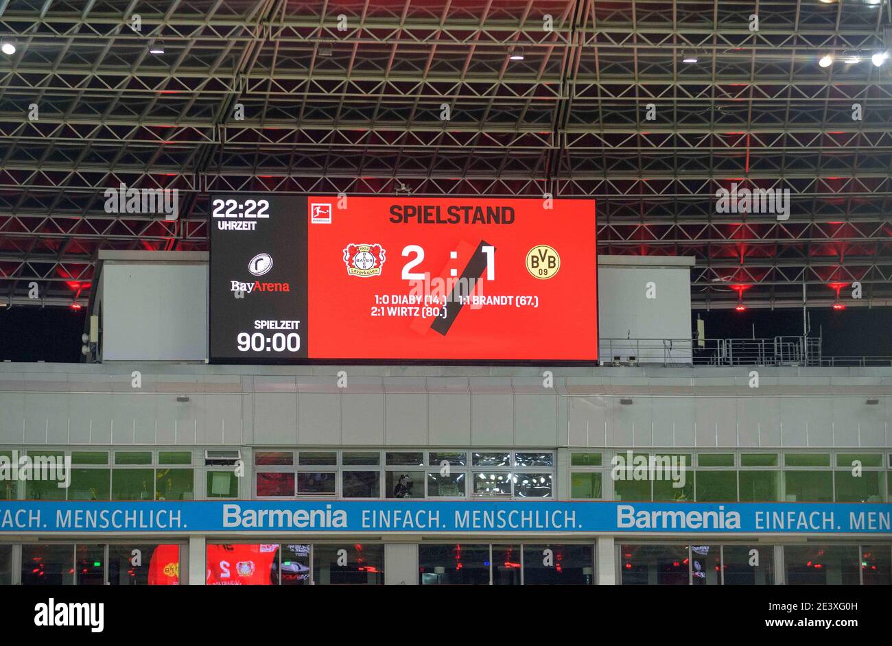 Tableau de bord avec le résultat, résultat final football 1. Bundesliga,  17e jour de match, Bayer