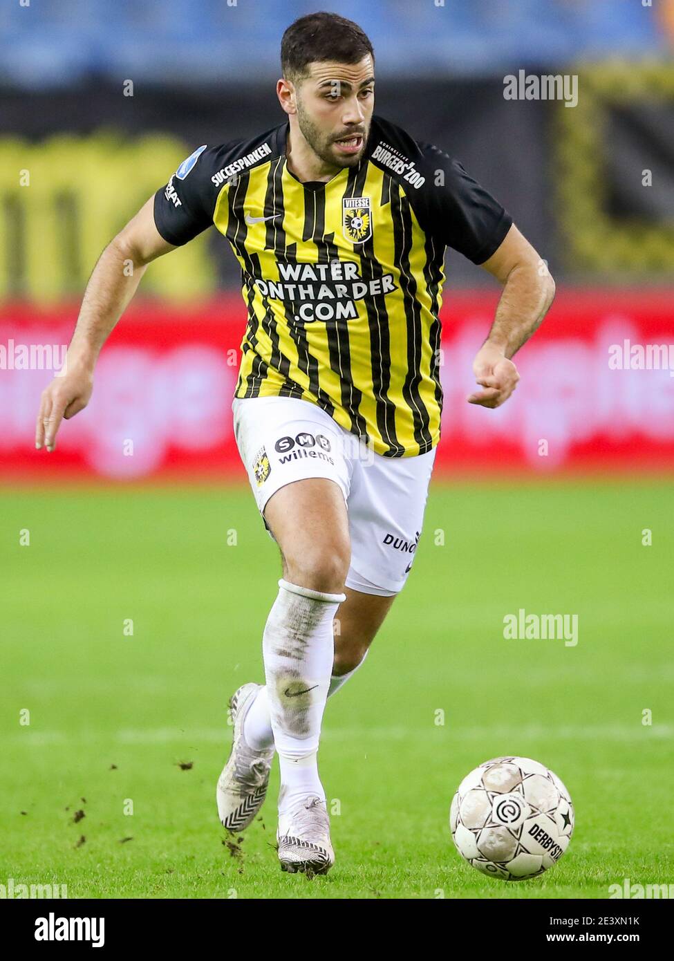 Arnhem Pays Bas Janvier 19 L R Oussama Tannane De Vitesse Bilal Ould Chikh De L Ado Den Haag Pendant Le Match Neerlandais De La Coupe Knvb Entre Vitesse An Photo Stock Alamy