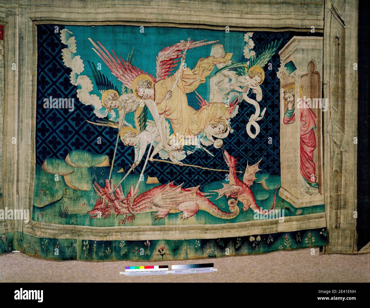 La aventure de l'Apocalypse d'Angers, Saint Michel combat le dragon (1,71 x 2,50 m), der heilige Michael kämpft mit dem Drachen Banque D'Images
