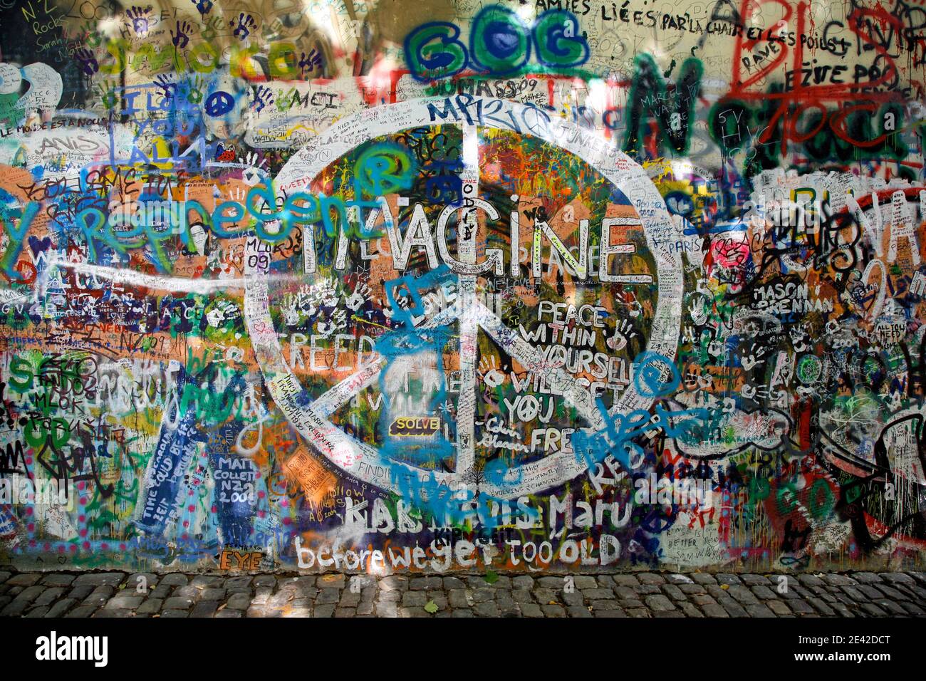 Mur de la paix, Prague République tchèque, Europe. Banque D'Images