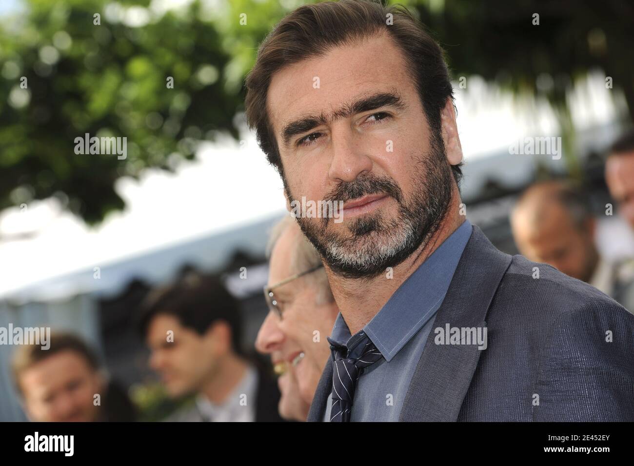 Eric Cantona participe au photocall « à la recherche d'Eric » qui s'est tenu au Palais des Festivals lors du 62e Festival international du film de Cannes à Cannes, en France, le 18 mai 2009. Photo de Nebinger-Orban/ABACAPRESS.COM Banque D'Images