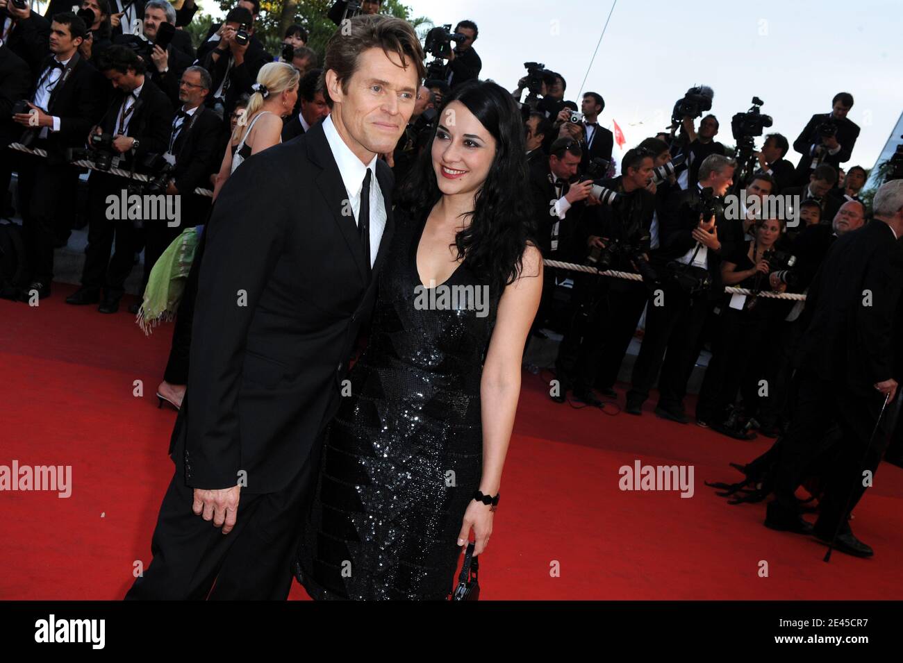 'Willem Dafoe et Giada Colagrande assistent à la projection de ''Coco Chanel & Igor Stravinsky'' au 62e Festival de Cannes. Cannes, France, 24 mai 2009. Photo de Lionel Hahn/ABACAPRESS.COM (photo: Willem Dafoe)' Banque D'Images