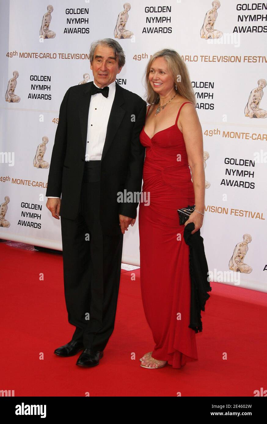 Sam Waterston et son épouse arrivent à la cérémonie de clôture du 49e Festival de télévision de Monte-Carlo à Monaco le 11 juin 2009. Photo de Denis Guignebourg/ABACAPRESS.COM Banque D'Images