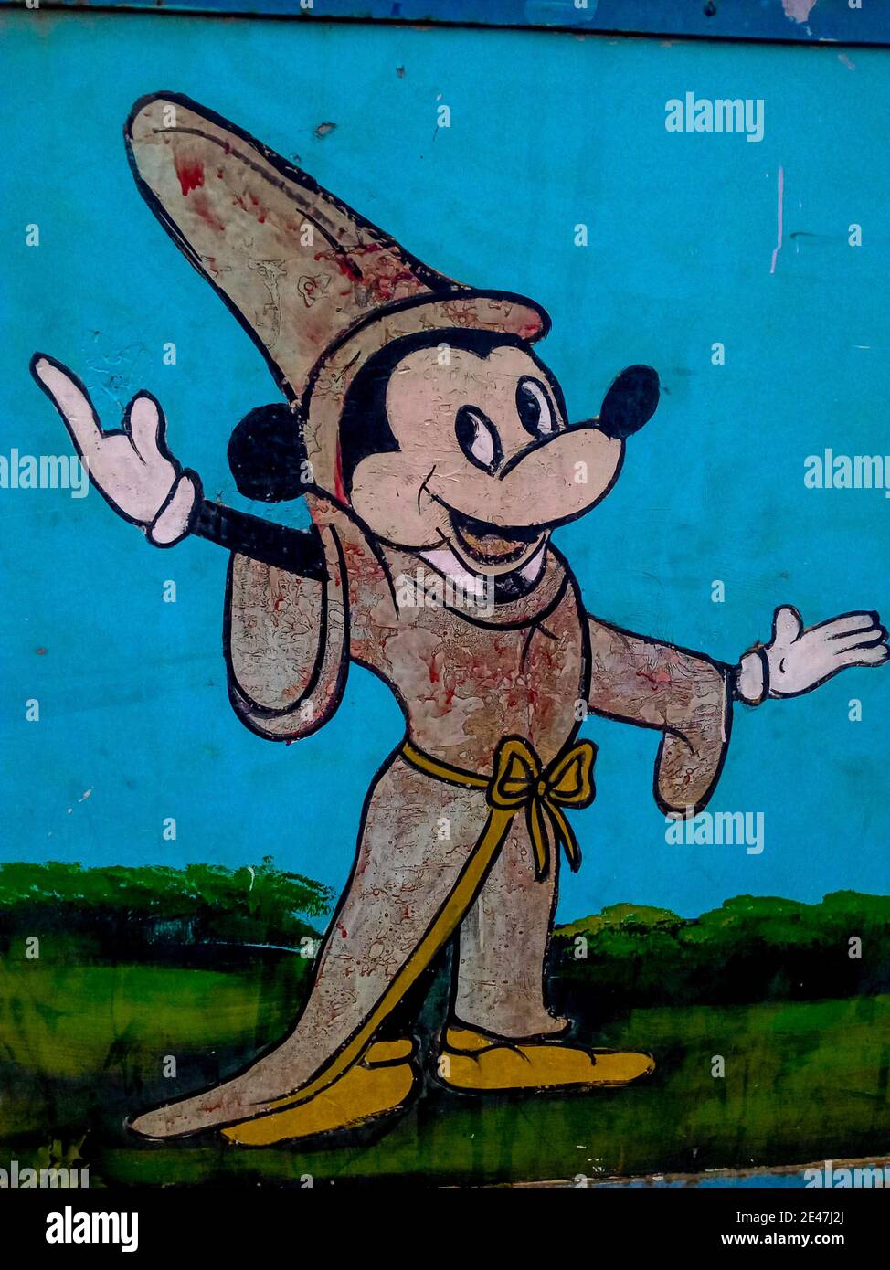 LAHORE, PAKISTAN - 25 octobre 2020 : 25 octobre 2020, images de souris Mickey sur un mur dans le parc national Gulshan Iqbal . Lahore Pakistan. Banque D'Images