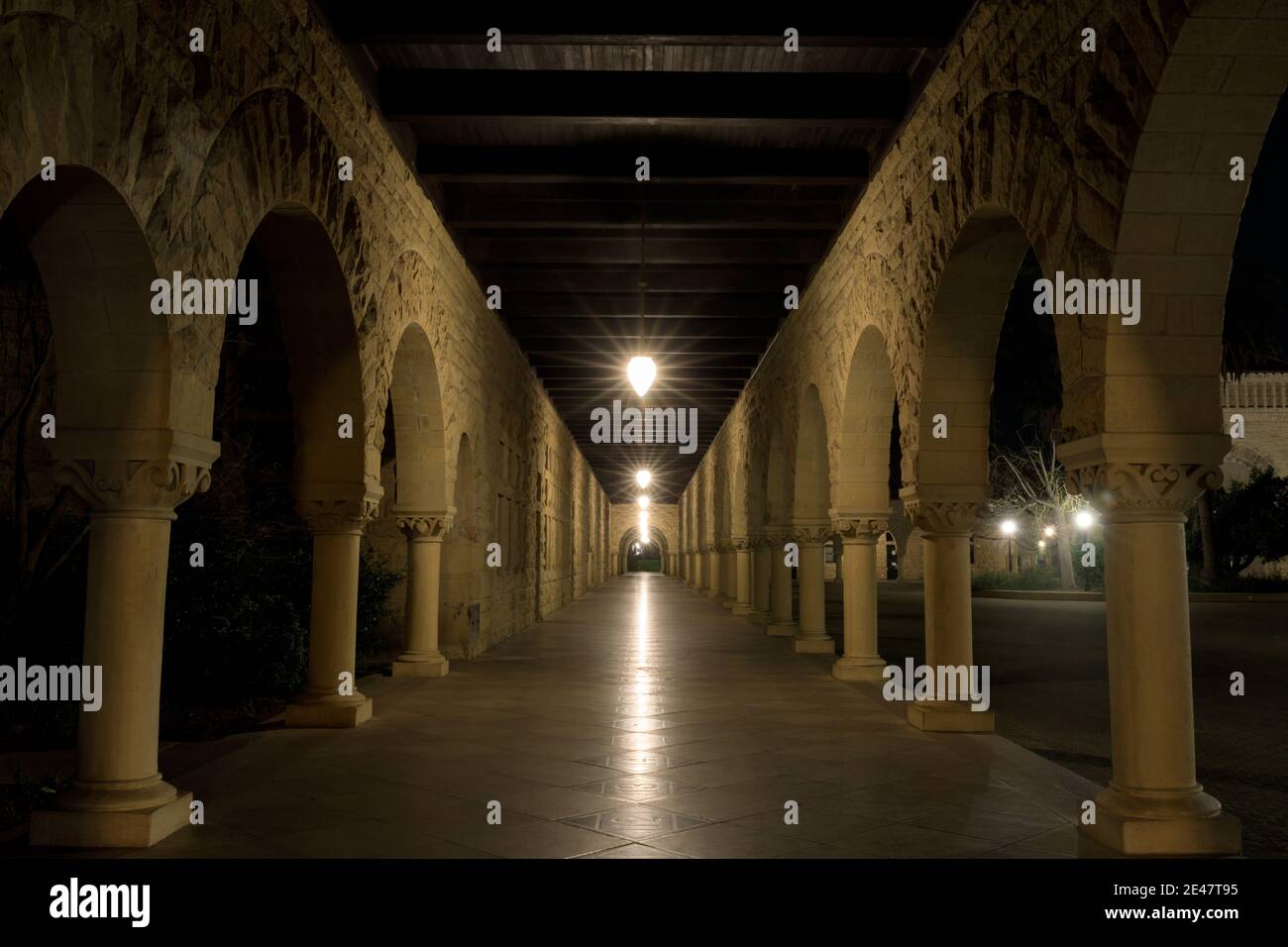 Vider Cloister à l'université de Stanford, Californie, États-Unis Banque D'Images
