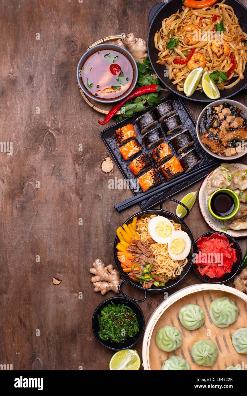 Cuisine asiatique. Cuisine chinoise, japonaise et thaïlandaise Banque D'Images