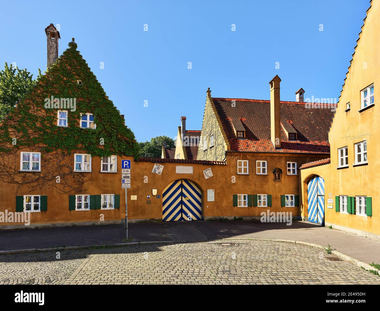 Fuggerei, domaine de logement social, le plus ancien domaine de logement social au monde, domaine de logement en terrasse, Jakob Fugger, la famille des fondateurs Fugger, Princely et Comtes famille Fugger Aînés, Princely et Comtes Fondation Fugger Administration, Fondation Fugger Banque D'Images