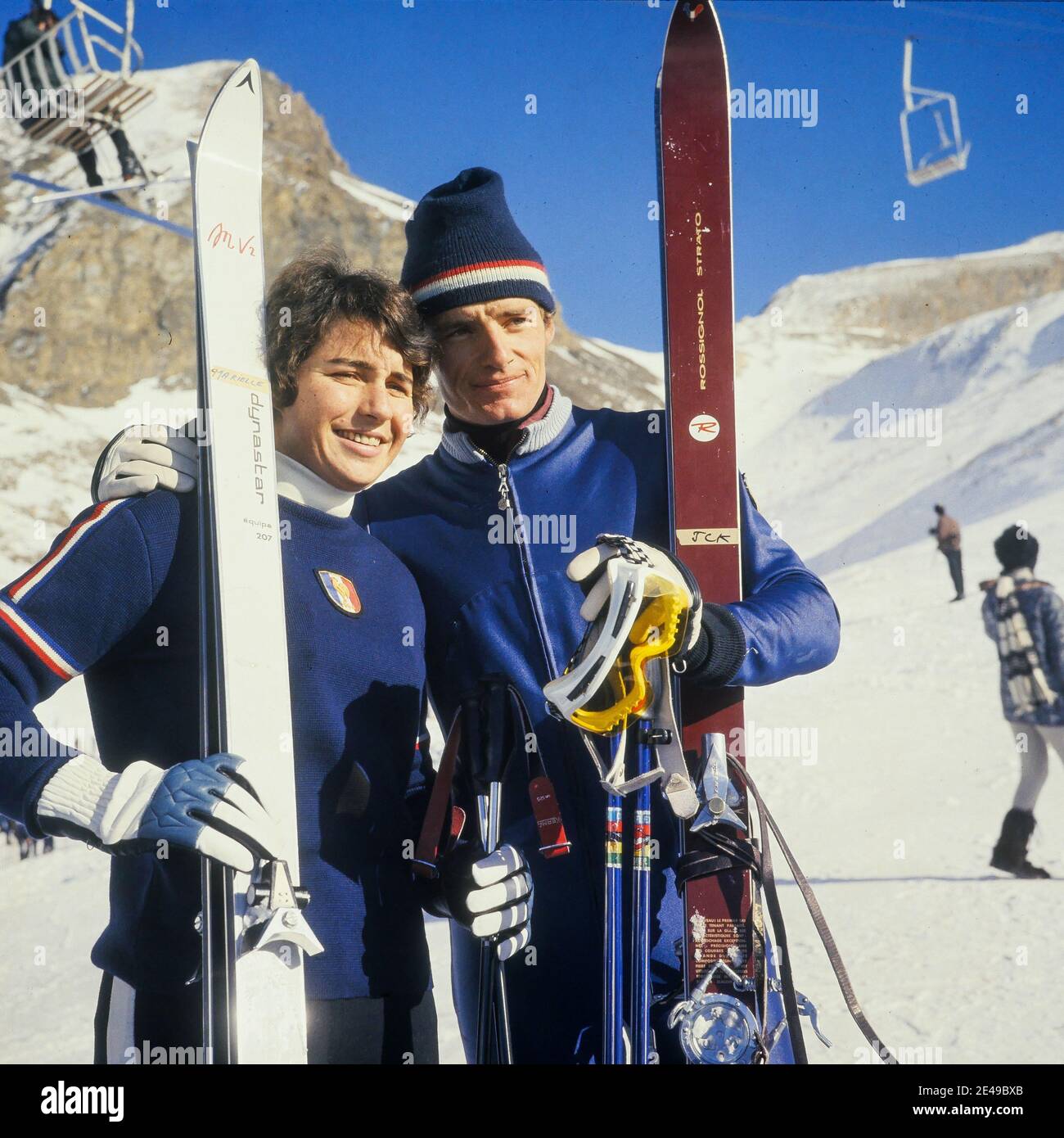 Le ski de fond français Marielle Goitschel et Jean-Claude Killy, équipe de ski française, Jeux Olympiques d'hiver de Grenoble, Isère, France, 1968 Banque D'Images