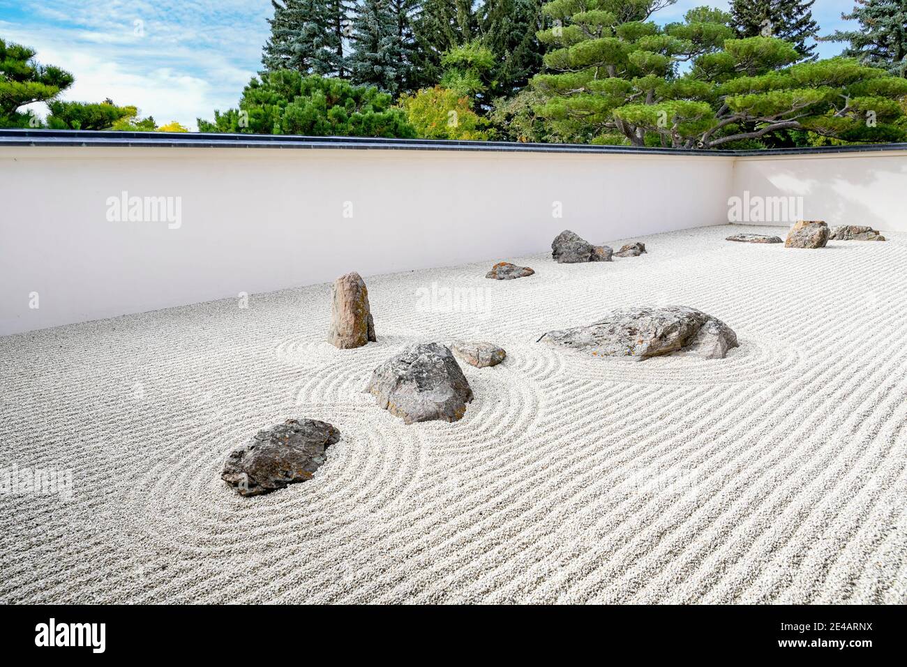 La méditation Zen, jardin, jardin japonais Nikka Yuko, Lethbridge, Alberta, Canada Banque D'Images