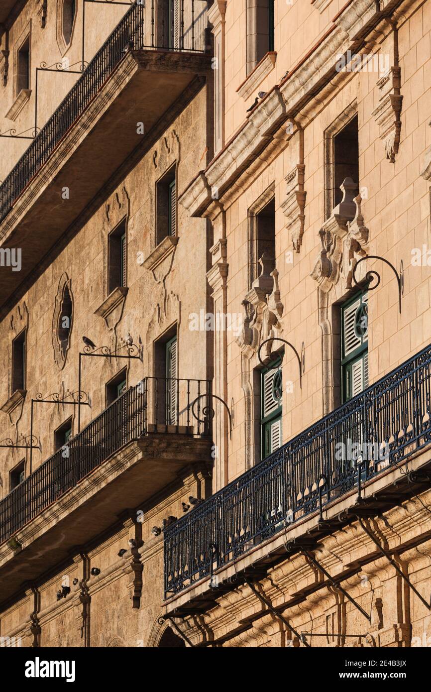 Vue à angle bas d'un hôtel, Hôtel Palace du Marquis de San Felipe, la Vieille Havane, la Havane, Cuba Banque D'Images