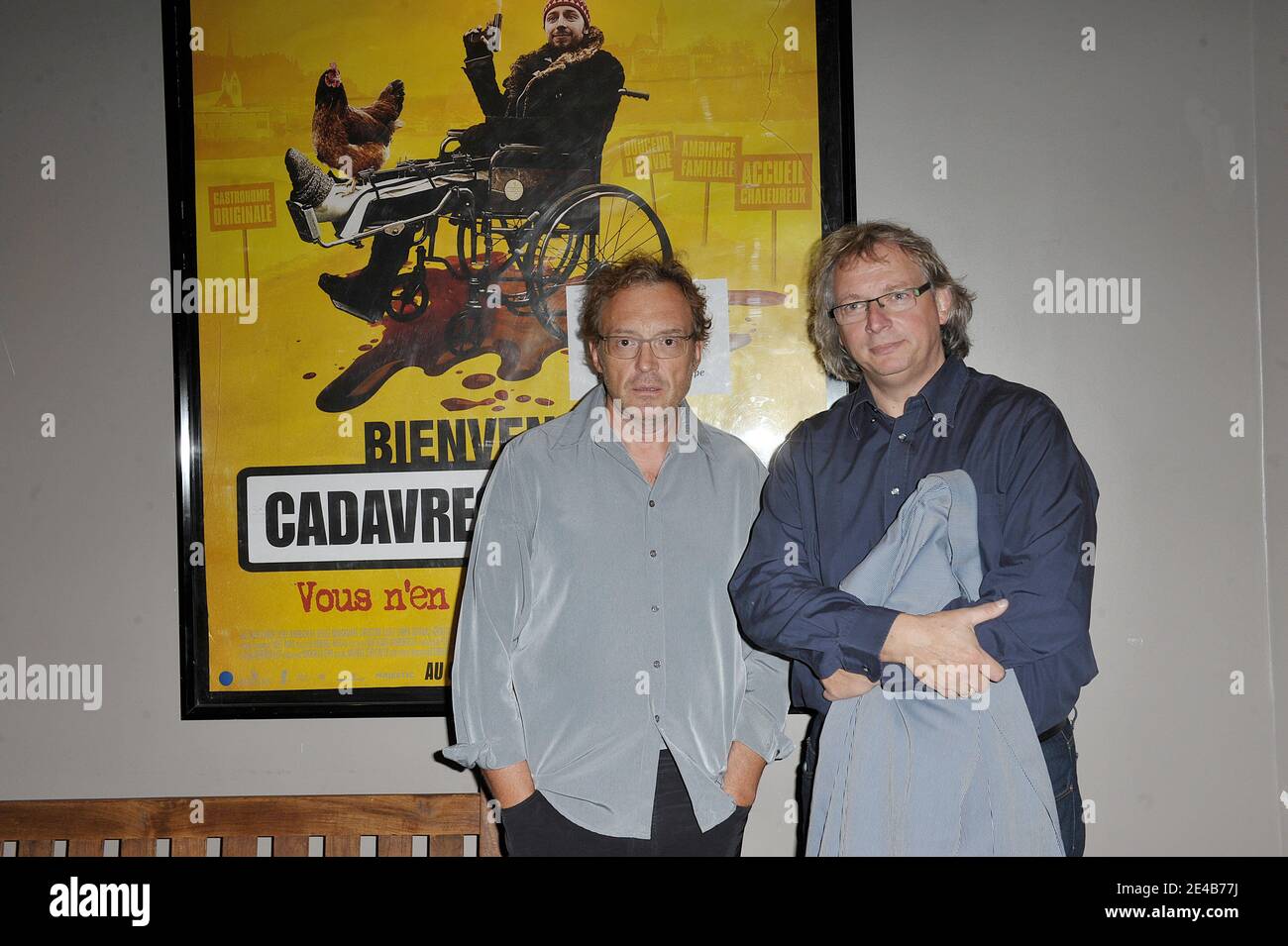 L'acteur Josef Hader et le producteur Kurt stocker assistent à la première de 'Bienvenue A Cadavre-les-bains ' (Der Knochenmann) réalisée par Wofgang Murnberger au MK2 Quai de Loire à Paris, France, le 27 août. Photo de Giancarlo Gorassini/ABACAPRESS.COM Banque D'Images