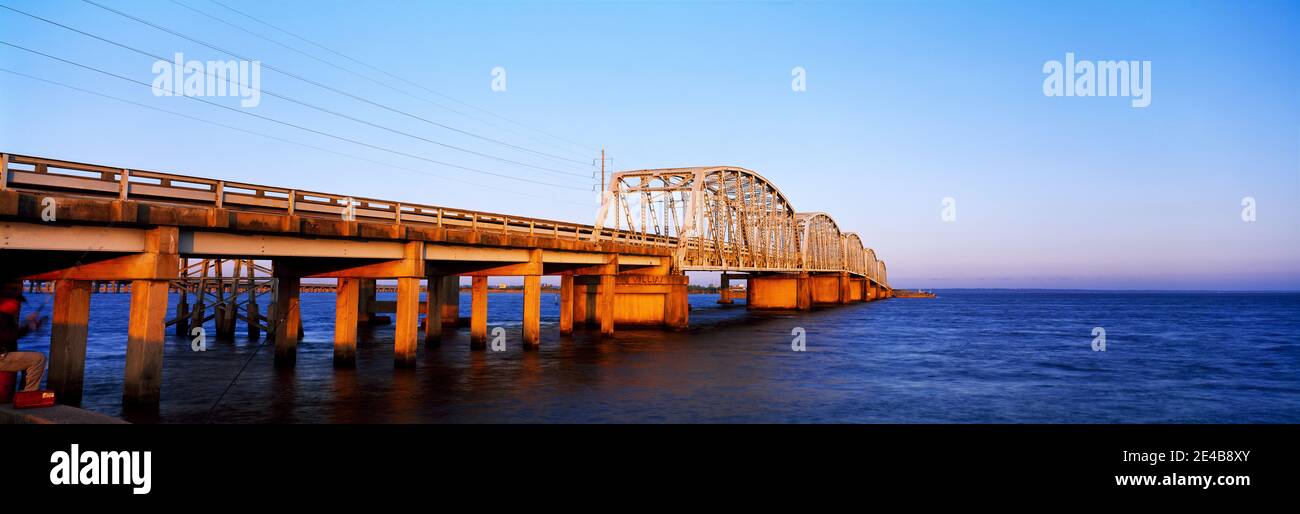 Vue sur le pont au-dessus de Mobile Bay, Alabama, États-Unis Banque D'Images