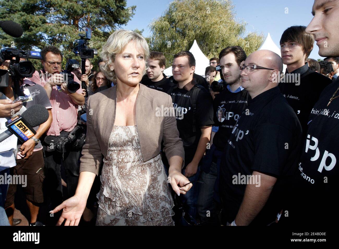 Nadine Morano participe à la deuxième journée de l'Université d'été UMP surnommée « Campus » à Seignosse, en France, le 5 septembre 2009. Photo de Patrick Bernard/ABACAPRESS.COM Banque D'Images