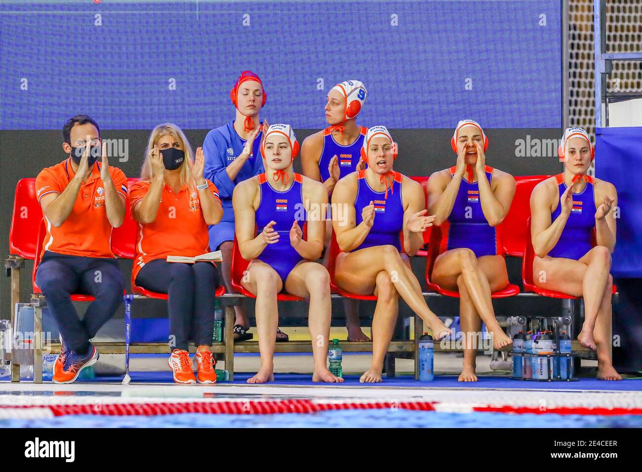 TRIESTE, ITALIE - JANVIER 22: Équipe des pays-Bas pendant le match entre les pays-Bas et le Kazachstan aux Jeux Olympiques de Polo d'eau pour femmes qualification à Banque D'Images