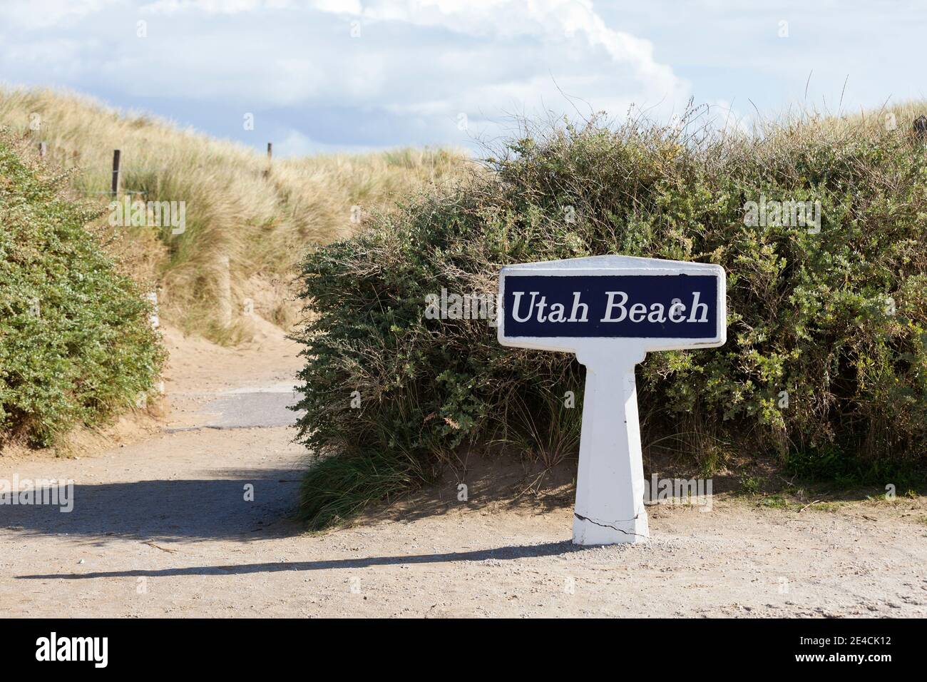 Le conseil de l'Utah Beach devant l'accès à la plage. Normandie. Banque D'Images