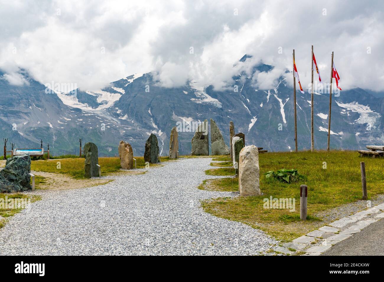 Exposition de roches à la Haus Alpine Naturschau, à l'arrière de la Großes Wiesbahhorn, 3564 m, Grossglockner High Alpine Road, parc national Hohe Tauern, Salzburger Land, Salzbourg, Autriche Banque D'Images