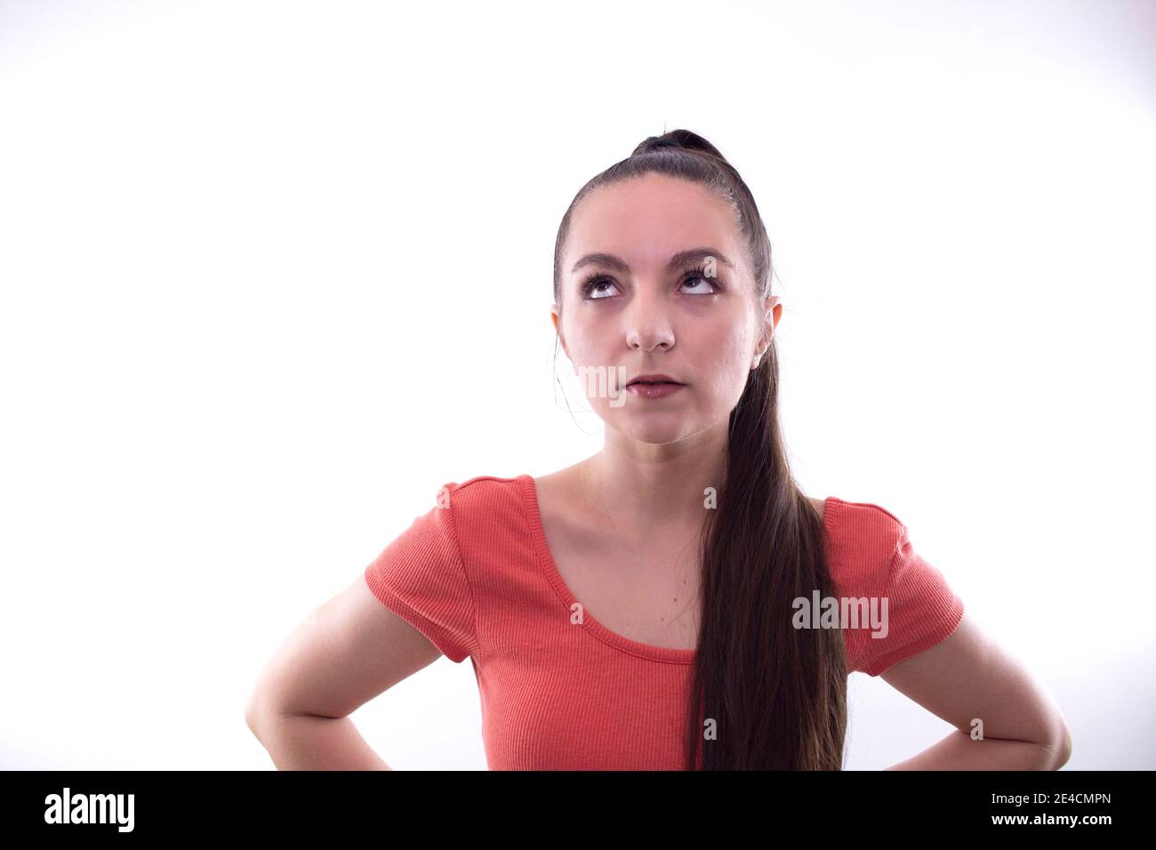 expressions du visage sur une jeune femme dans le studio Banque D'Images