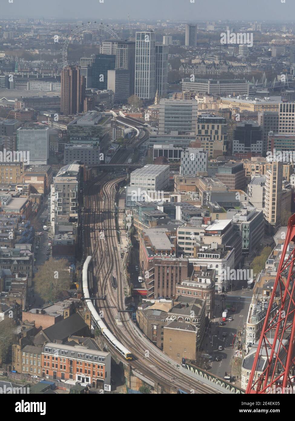 Vue aérienne sur Londres en direction de Waterloo East gare Banque D'Images