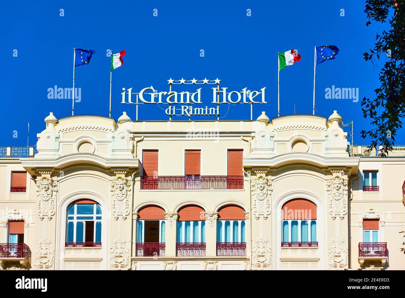 Rimini, Italie - 26 février 2020 : façade du Grand Hôtel à Rimini en gros plan Banque D'Images