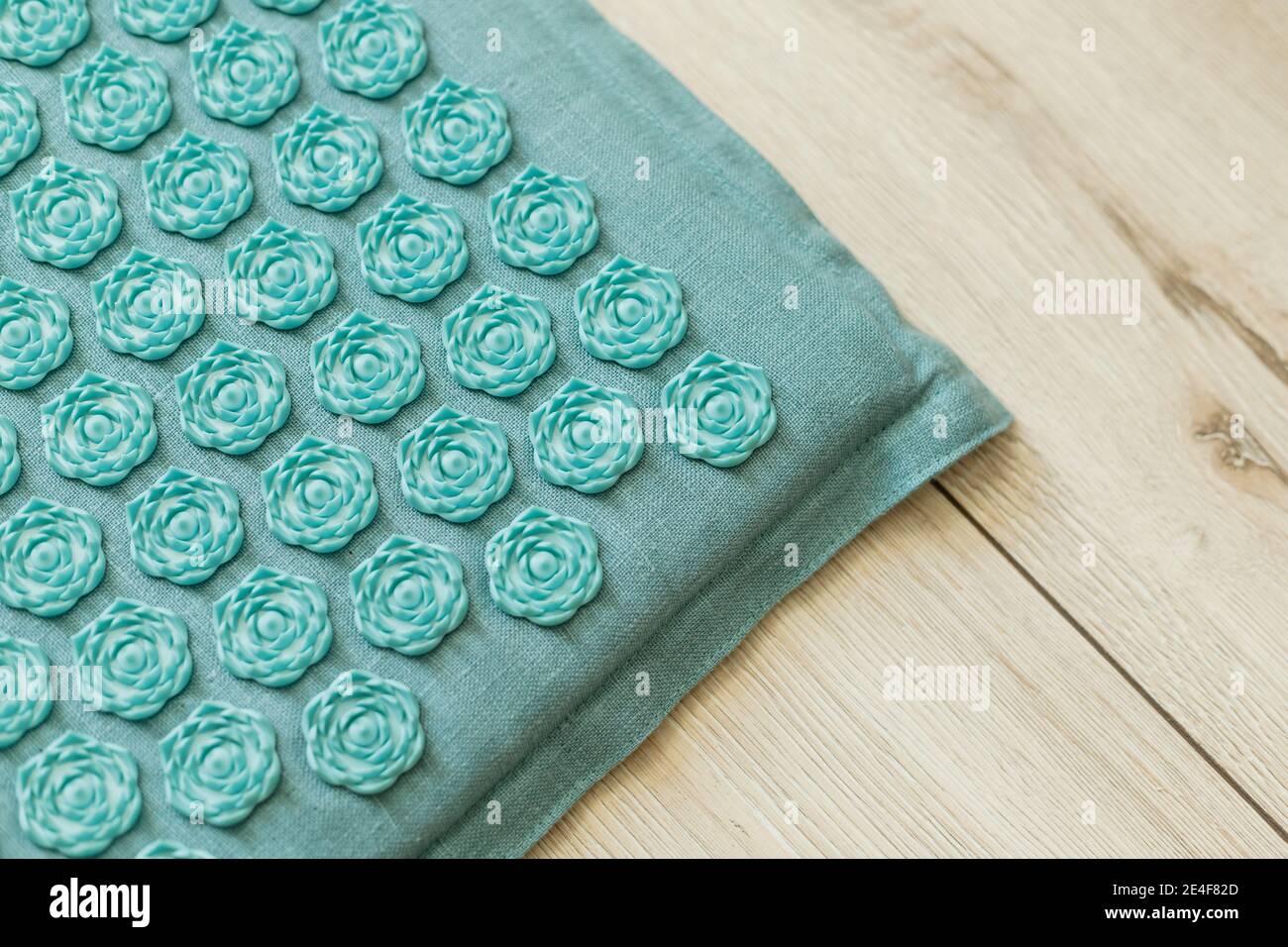 Tapis d'acupuncture de massage. Alternative chine médecine, tapis avec  aiguilles Photo Stock - Alamy