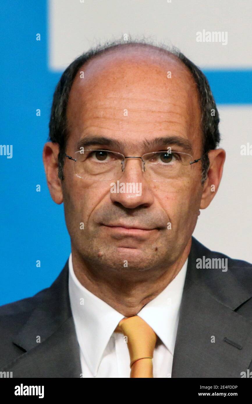 Le ministre français du budget, des finances publiques et de la fonction publique, Eric Woerth, présente le budget 2010 au Ministere de l'économie et des finances à Paris, en France, le 30 septembre 2009. Photo de Stephane Lemouton/ABACAPRESSS.COM Banque D'Images