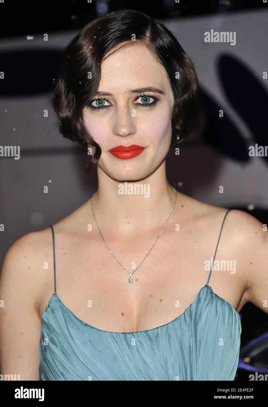 EVA Green participe au cocktail d'inauguration de la boutique phare de Montblanc Paris, à Paris, en France, le 1er octobre 2009. Photo de Christophe Guibbbaud/ABACAPRESS.COM Banque D'Images