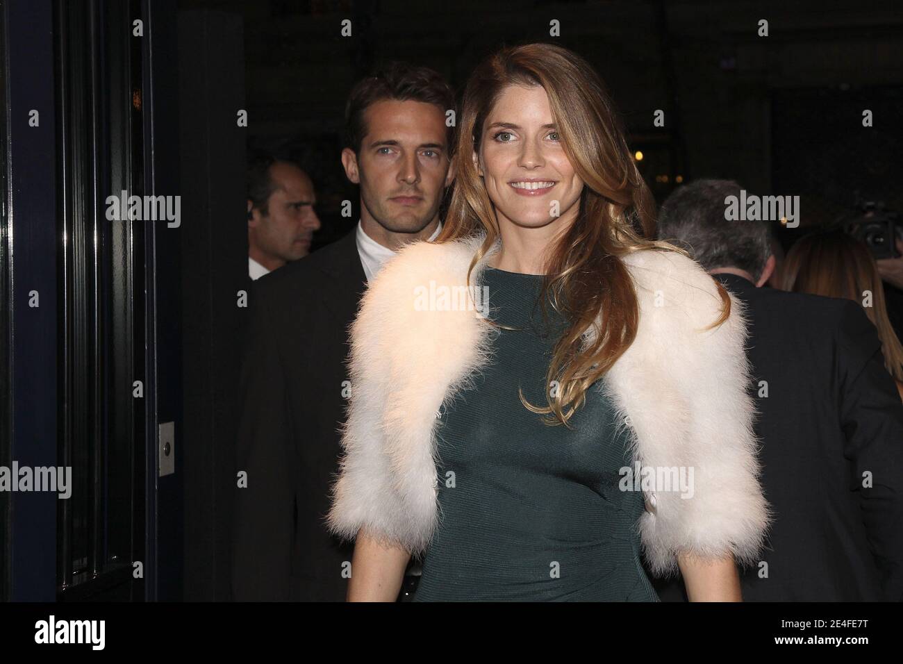 Alice Taglioni participe au cocktail d'inauguration de la boutique phare de Montblanc Paris, à Paris, en France, le 1er octobre 2009. Photo par Olivier Vigerie/ABACAPRESS.COM Banque D'Images