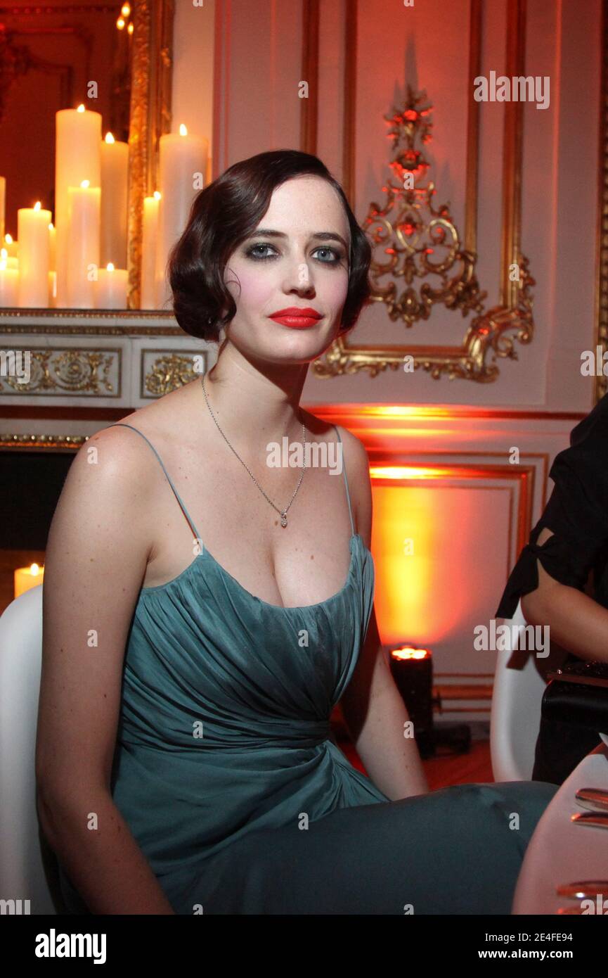 EVA Green participe au cocktail d'inauguration de la boutique phare de Montblanc Paris, à Paris, en France, le 1er octobre 2009. Photo par Olivier Vigerie/ABACAPRESS.COM Banque D'Images
