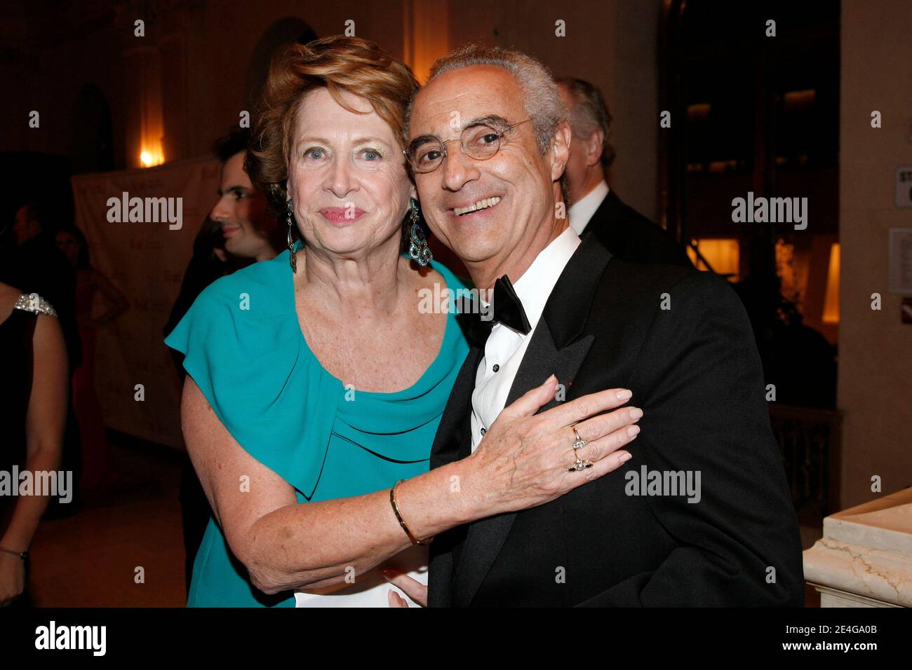 Marie-Monique Steckel, présidente de la FIAF, et Alain Coblence, co-président de la FIAF, assistent au Gala Trophee des Arts 2009 de l'Alliance française de l'Institut (FIAF), qui s'est tenu à l'hôtel Plaza à New York, NY, USA, le 2 novembre 2009. Photo d'Aton Pak/ABACAPRESS.COM (photo : Alain Coblence, Marie-Monique Steckel) Banque D'Images