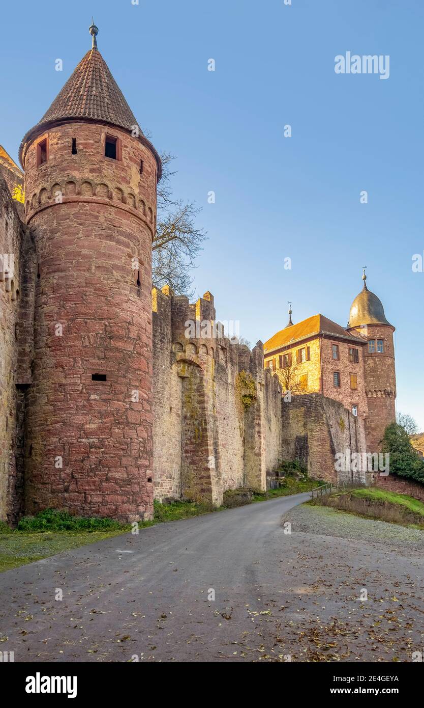 Paysage nocturne autour du château de Wertheim dans le sud de l'Allemagne Banque D'Images