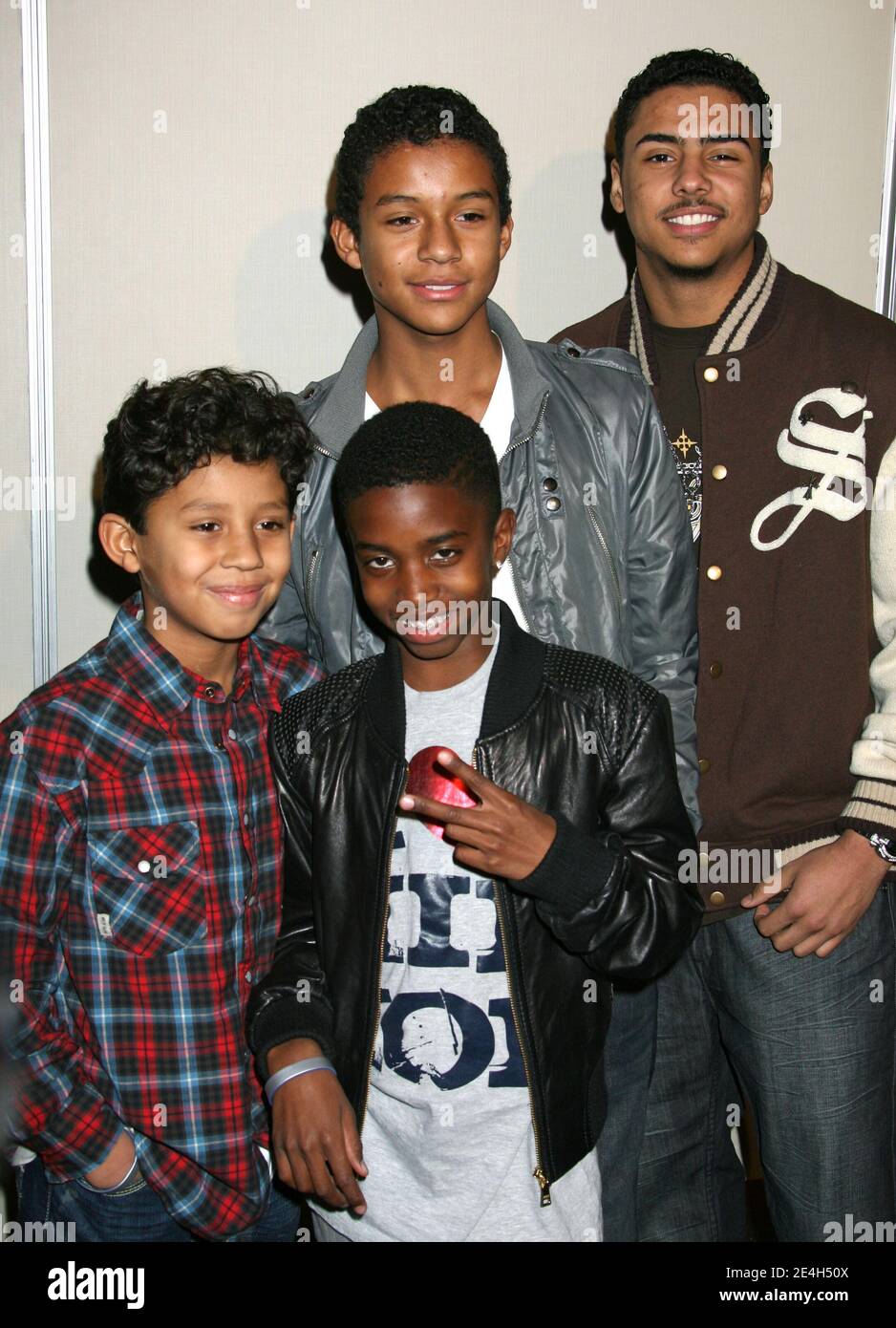 Les fils de Jermaine Jackson Jafaar et Jermajsty, les fils de Puff Daddy Christian Combs et Quincy Brown arrivent à la fête du livre Michael Jackson Opus à l'hôtel Luxe à Los Angeles, CA, USA le 8 décembre 2009. Photo de Baxter/ABACAPRESS.COM Banque D'Images