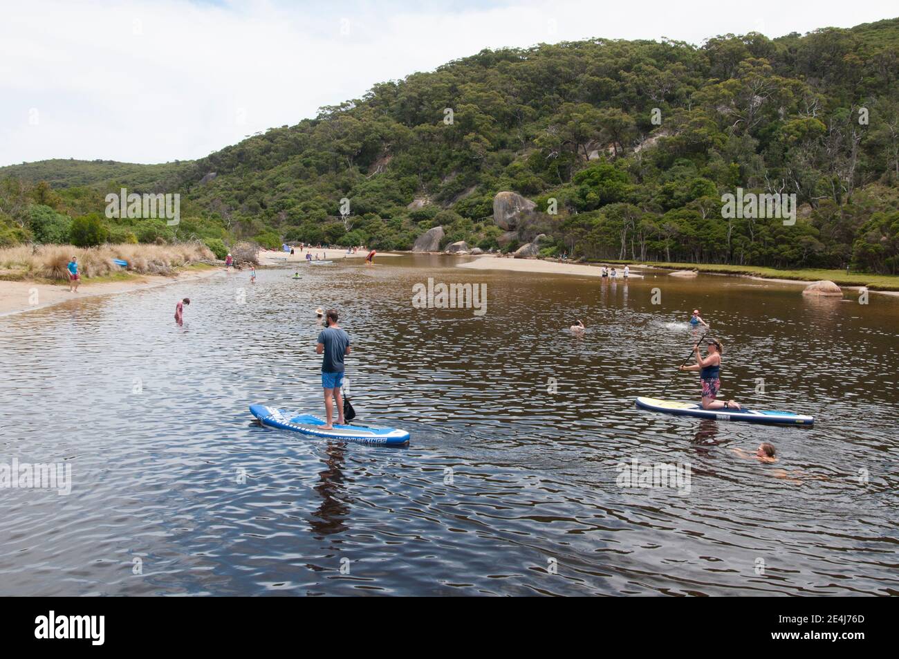 Vacanciers à Tidal River, parc national Wilsons Promontory, Victoria, Australie Banque D'Images