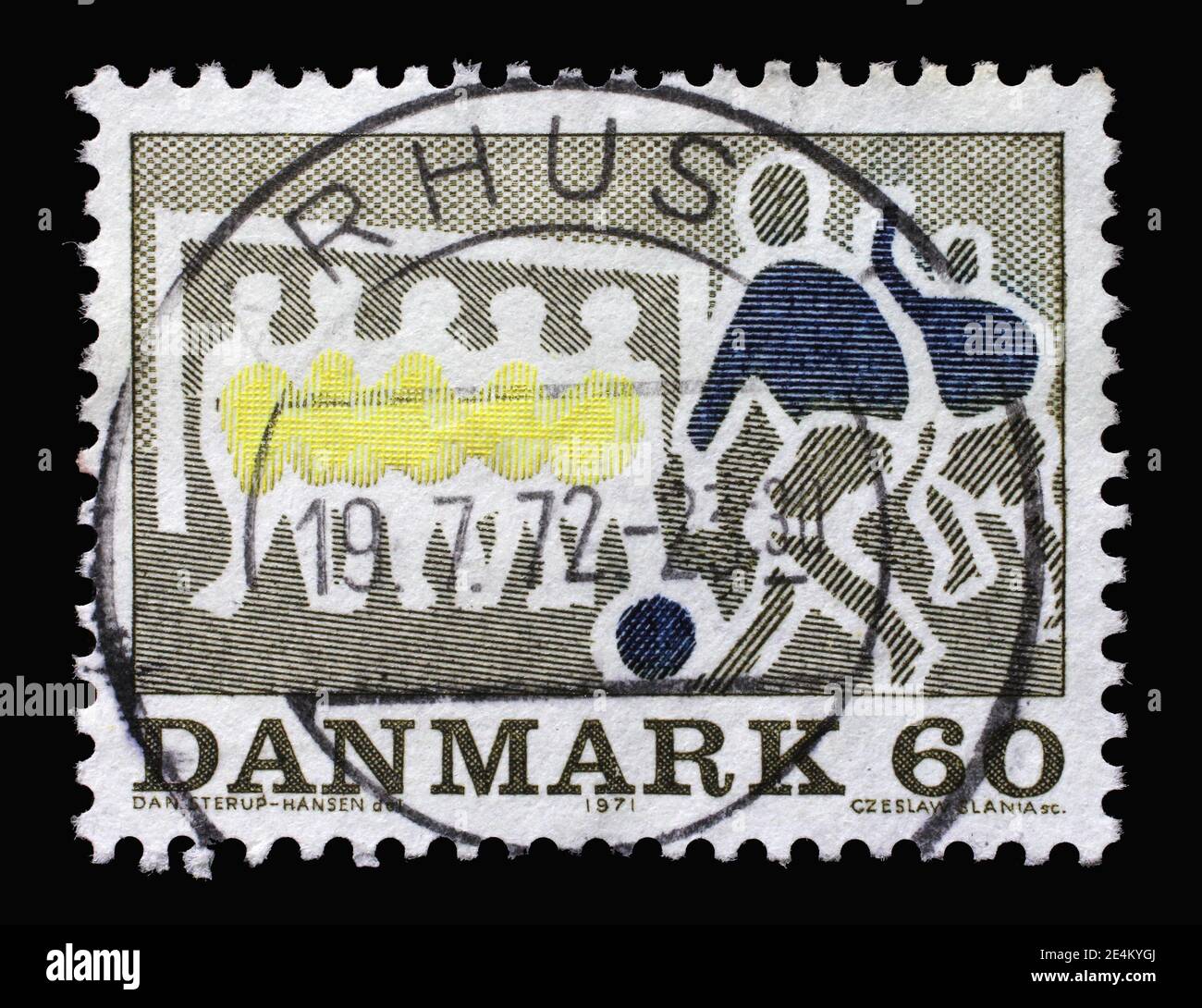 Timbre imprimé au Danemark montre le football, vers 1971 Banque D'Images