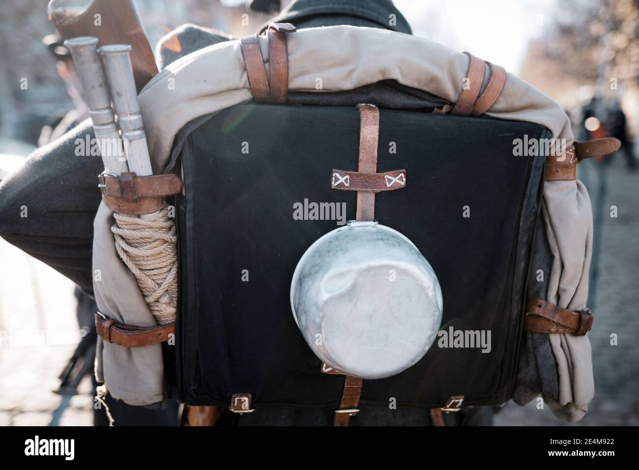 Image de faible profondeur de champ (mise au point sélective) avec le sac à dos d'un réacteur de la première Guerre mondiale. Banque D'Images