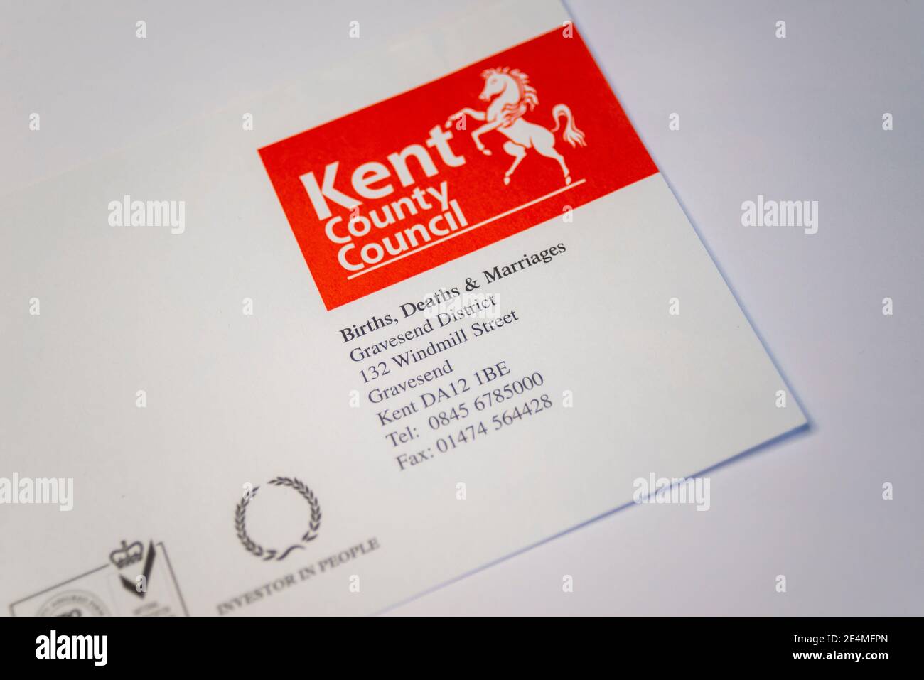 Titre de la lettre du conseil du comté de Kent. Naissances, décès et mariages. Cheval blanc de Kent, logo, symbole. Banque D'Images