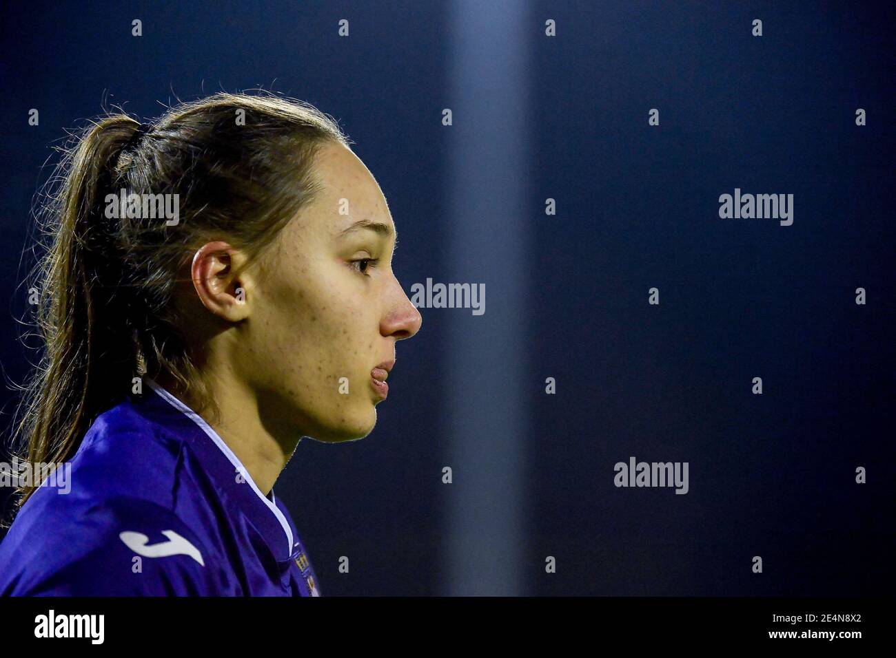 Tubize, Belgique. 22 janvier 2021. Louise Wijns (5) d'Anderlecht photographiée lors d'un match de football féminin entre RSC Anderlecht Dames et Oud Heverlee Leuven le 11 ème jour de match de la saison 2020 - 2021 de la Super League belge des Womens, vendredi 22 janvier 2021 à Tubize, Belgique . PHOTO SPORTPIX.BE | SPP | STIJN AUDOOREN Credit: SPP Sport Press photo. /Alamy Live News Banque D'Images