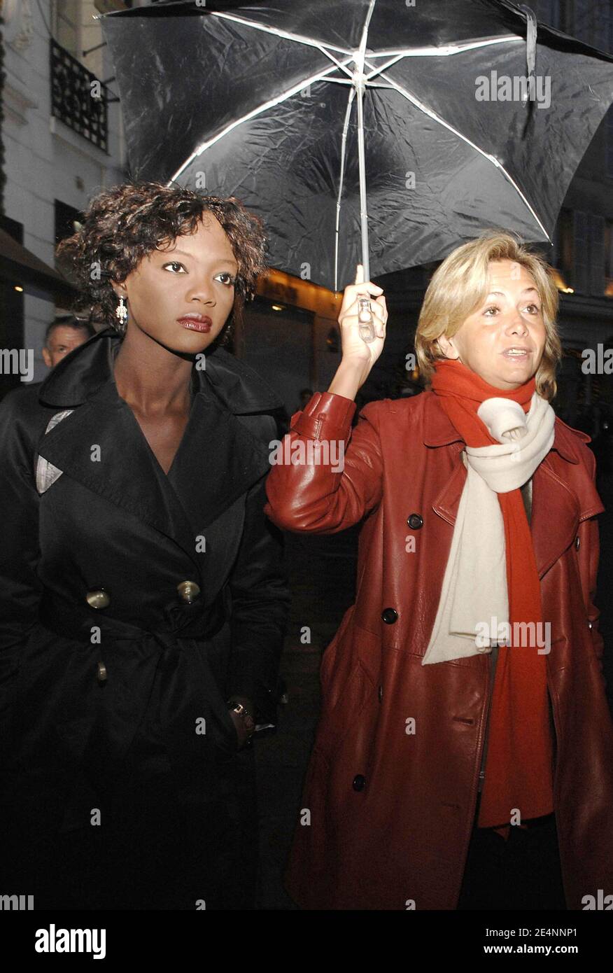 Rama Yade et Valerie Pecresse arrivent pour le premier petit déjeuner traditionnel du gouvernement de l'année au ministre de l'intérieur à Paris, en France, le 3 janvier 2008. Photo de Gorassini-Nebinger/ABACAPRESS.COM Banque D'Images