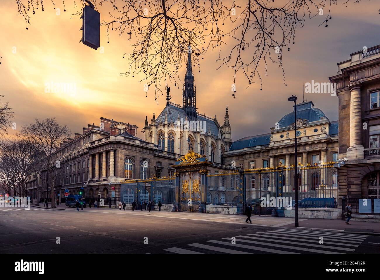 Paris, France - 18 janvier 2021 : entrée du Palais de Justice et de la chapelle Sainte-Chapelle à Paris Banque D'Images