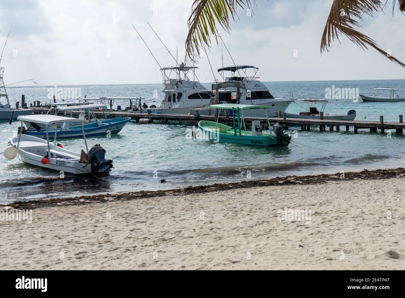 Village de pêcheurs de Puerto Morelos au Mexique Banque D'Images