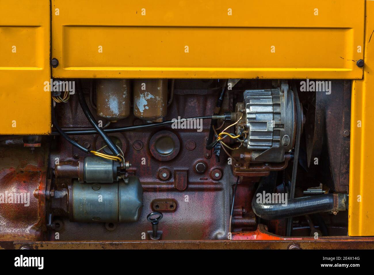 Gros plan d'un ancien moteur de tracteur agricole Banque D'Images