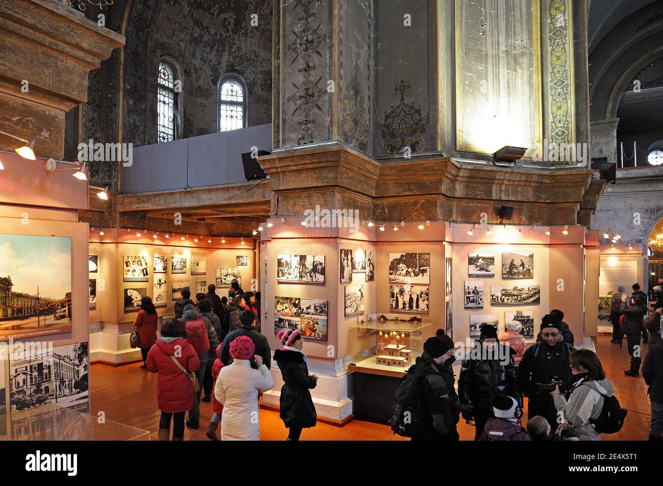 HARBIN, CHINE-Janvier 30, 2010 : l'intérieur de la cathédrale de Sainte-sophie (la Sainte Sagesse de Dieu), ancienne église orthodoxe russe transformé en arc municipal Banque D'Images